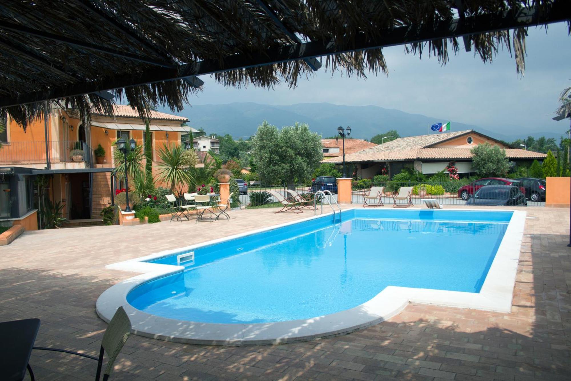 Albergo Arinde Rende Luaran gambar